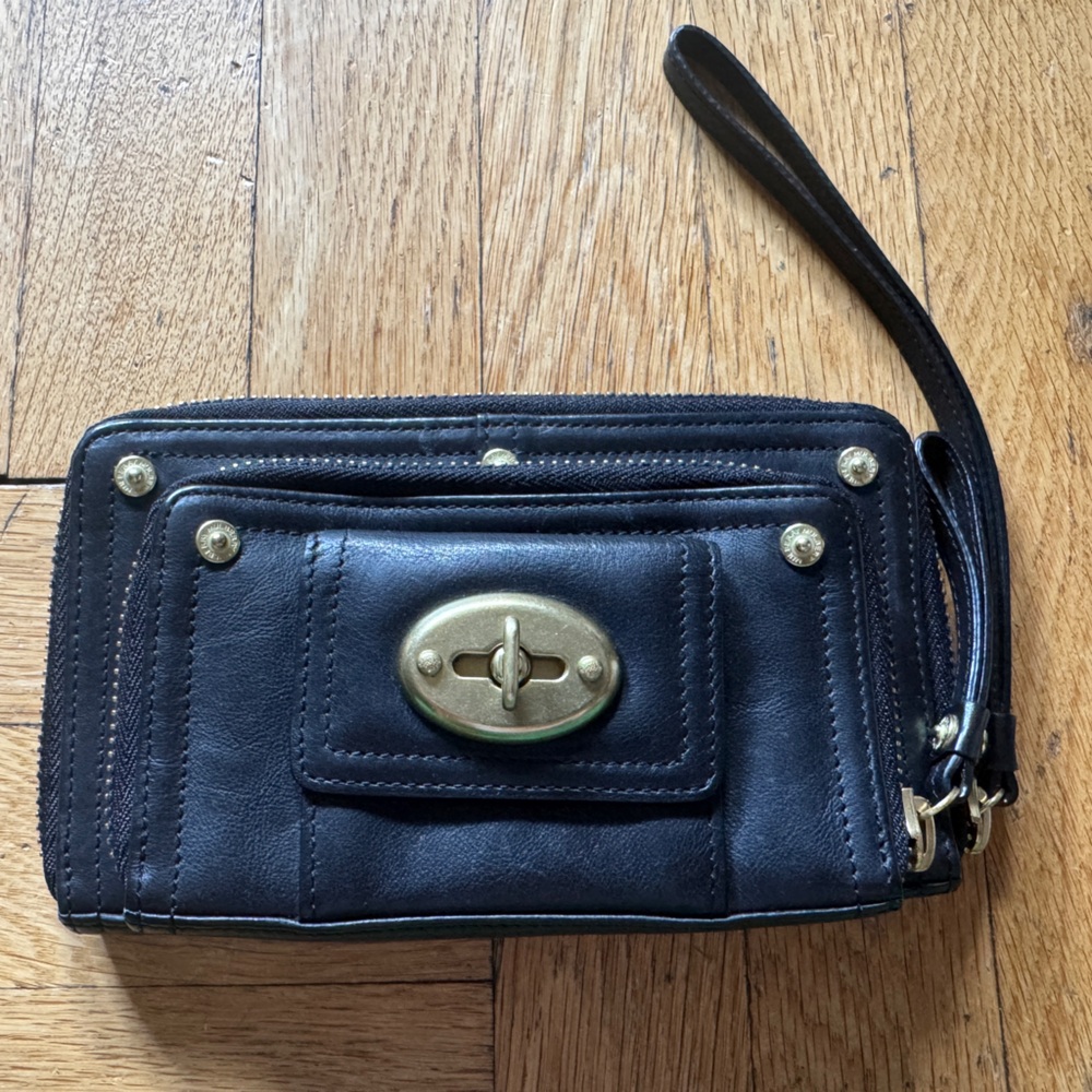 Mulberry Black Leather Wristlet/Wallet with Gold Hardware